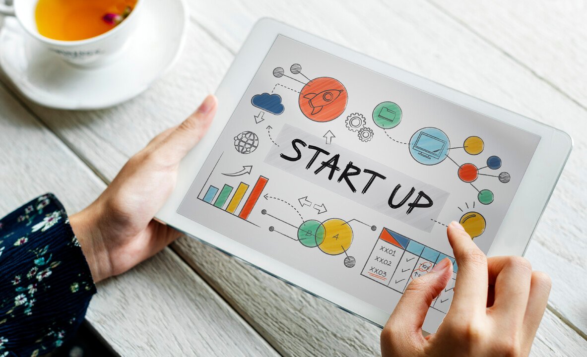 Crafting a Successful MVP: A Comprehensive Roadmap for Startup Founders